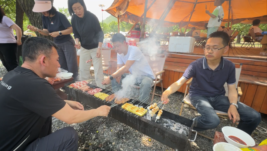 團(tuán)建-13.png 團(tuán)建-13.png